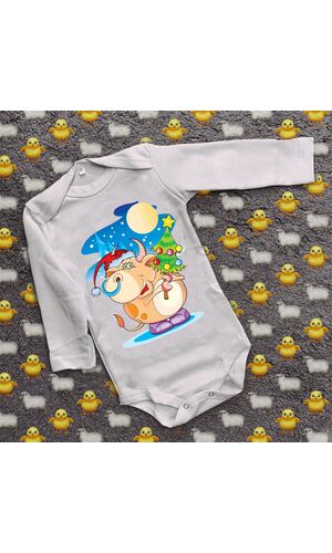 Дитячий боді з принтом - Бичок з ялинкою