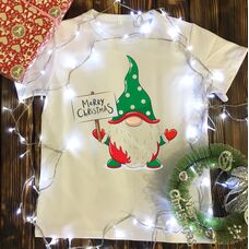 Детская футболка  с принтом - Зелёный гном Merry Christmas